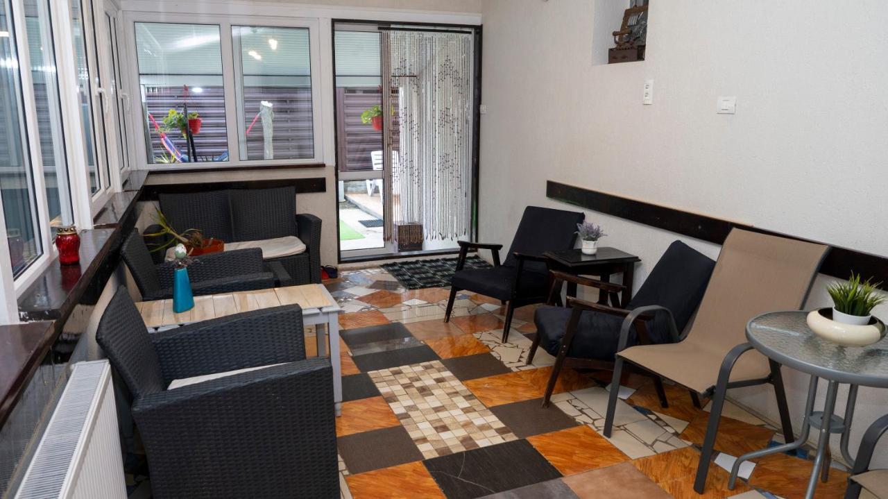科斯蒂内什蒂 Casa Sebastian酒店 外观 照片